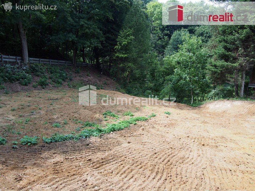 Prodej  stavebního pozemku 1092 m^2 Radčická, Liberec 