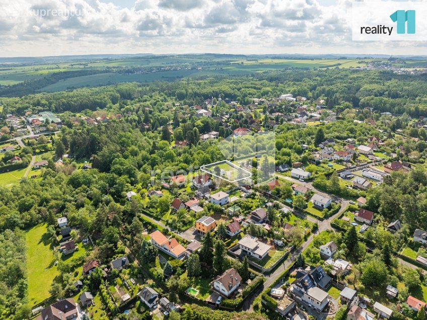 Prodej  stavebního pozemku 1001 m^2 Vysoká, Psáry 