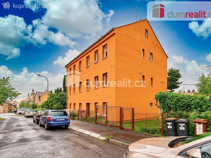 Prodej bytu 1+1 32 m^2 Ke Hřišti, Karlovy Vary 