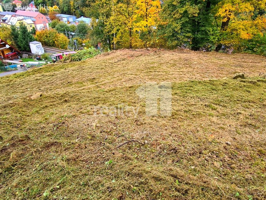 Prodej  stavebního pozemku 1200 m^2 Za Tratí, Liberec 