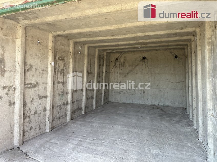 Pronájem  garáže 18 m^2 Valtice, Valtice 