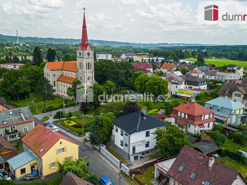 Prodej  rodinného domu 360 m^2 Havlíčkova, Velká Hleďsebe 