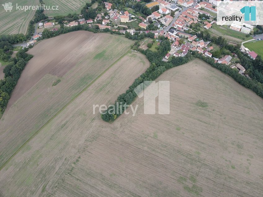 Prodej  stavebního pozemku 30111 m^2 Mikulova, Brozany nad Ohří 