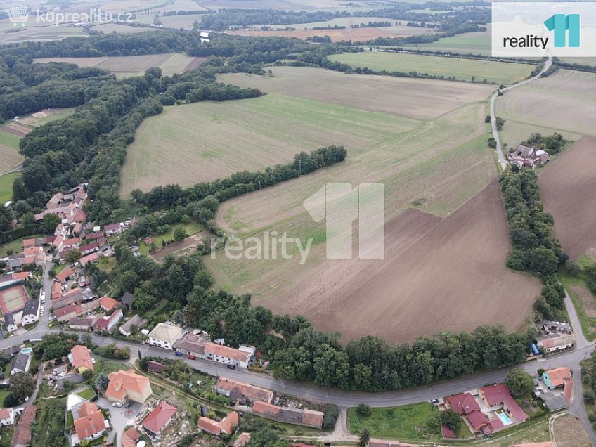 Prodej  stavebního pozemku 30111 m^2 Mikulova, Brozany nad Ohří 