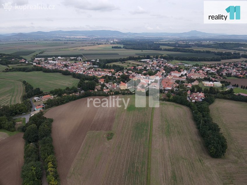 Prodej  stavebního pozemku 30111 m^2 Mikulova, Brozany nad Ohří 