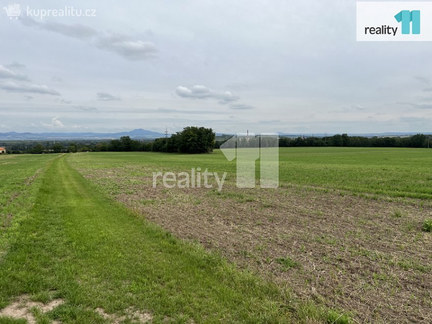 Prodej  stavebního pozemku 30111 m^2 Mikulova, Brozany nad Ohří 