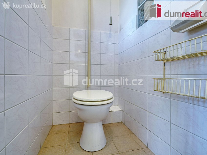 Prodej  rodinného domu 220 m^2 Mládí, Praha 13 