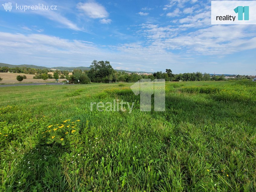 Prodej  stavebního pozemku 7310 m^2 Robinson, Písek 