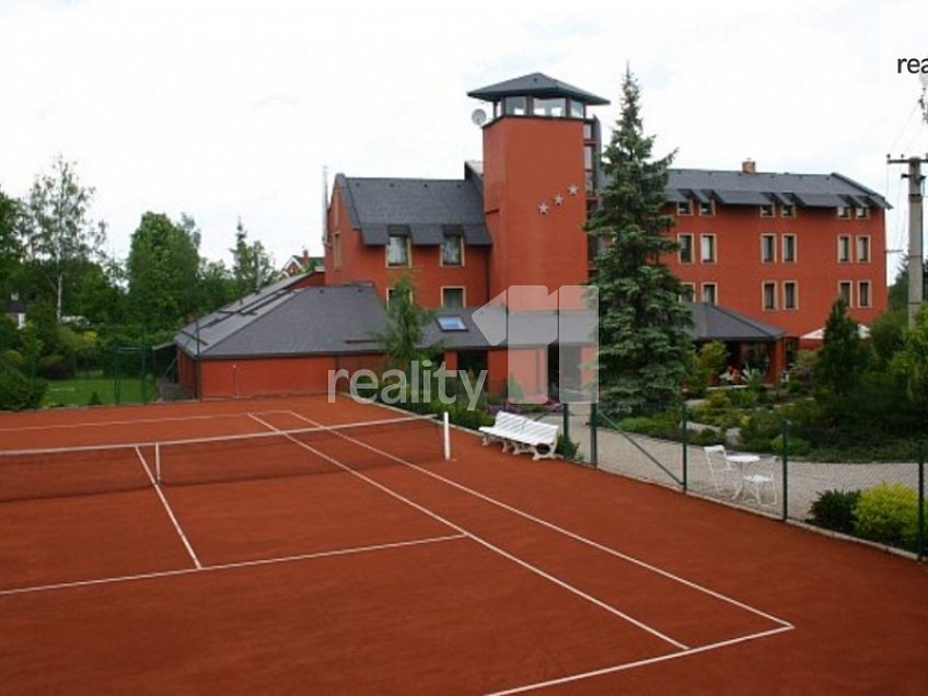 Pronájem  ubytovacího zařízení 700 m^2 Doubecká, Mukařov 