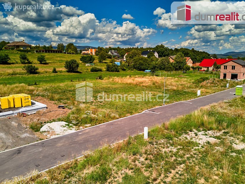 Prodej  stavebního pozemku 1002 m^2 Hájek, Hájek 