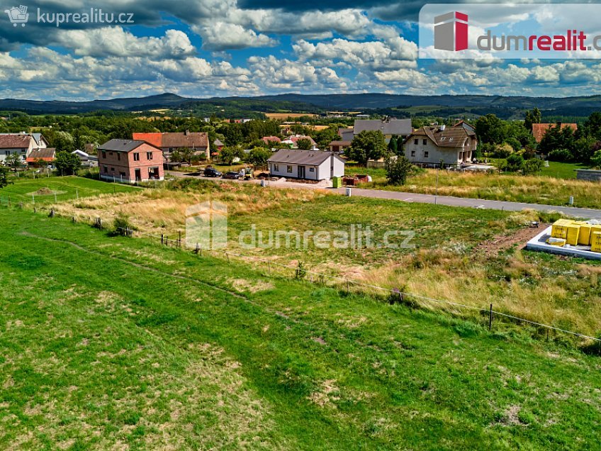 Prodej  stavebního pozemku 1002 m^2 Hájek, Hájek 