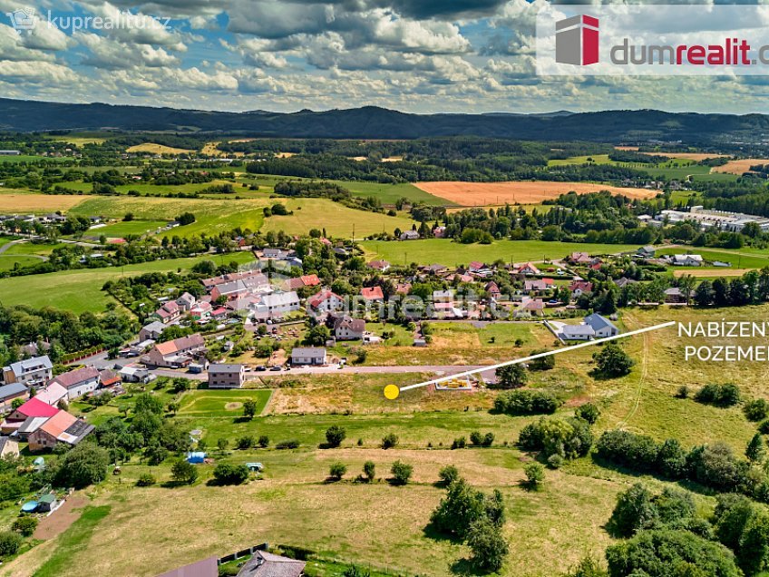 Prodej  stavebního pozemku 1002 m^2 Hájek, Hájek 