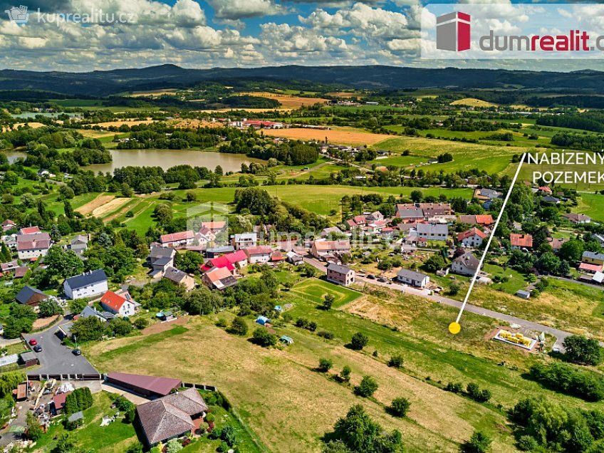 Prodej  stavebního pozemku 1002 m^2 Hájek, Hájek 