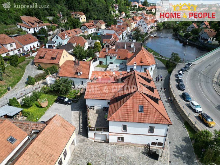 Prodej  činžovního domu 930 m^2 Plešivecká, Český Krumlov 