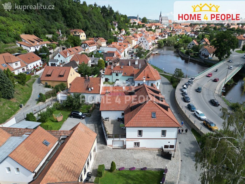 Prodej  činžovního domu 930 m^2 Plešivecká, Český Krumlov 