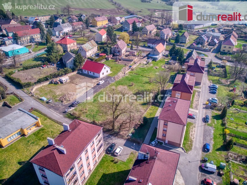 Prodej  stavebního pozemku 2200 m^2 Velké Chvojno, Velké Chvojno 