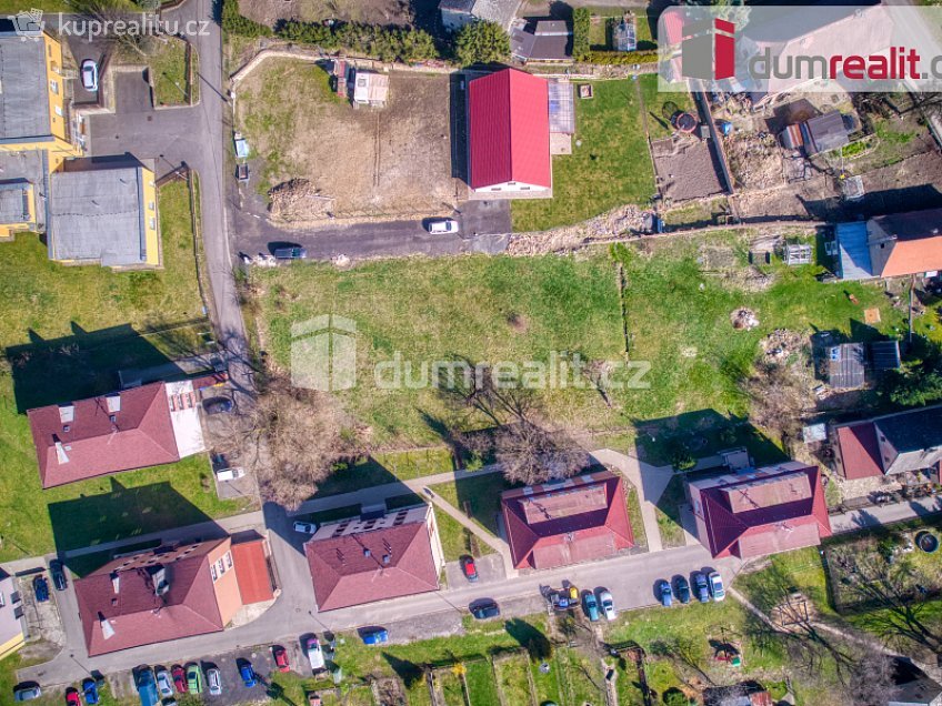 Prodej  stavebního pozemku 2200 m^2 Velké Chvojno, Velké Chvojno 