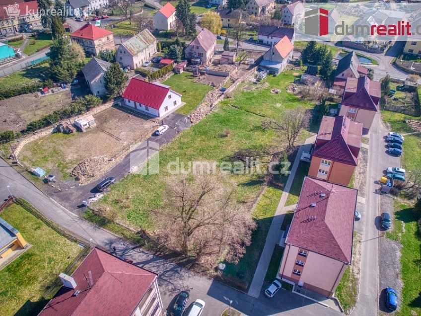 Prodej  stavebního pozemku 2200 m^2 Velké Chvojno, Velké Chvojno 