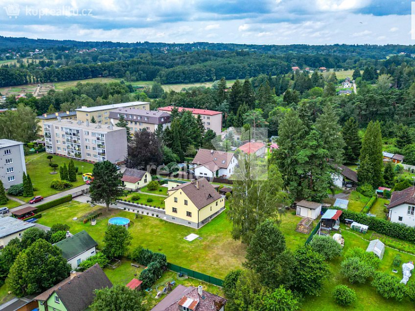 Prodej  stavebního pozemku 998 m^2 Kalinová, Kamenice 