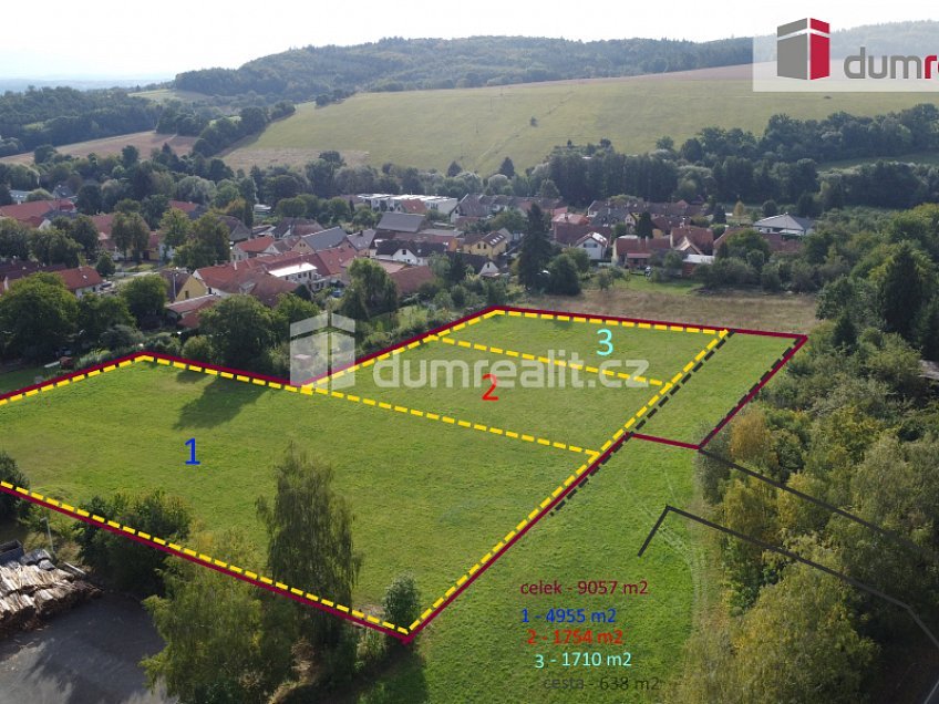 Prodej  stavebního pozemku 9057 m^2 Pražská, Netvořice 