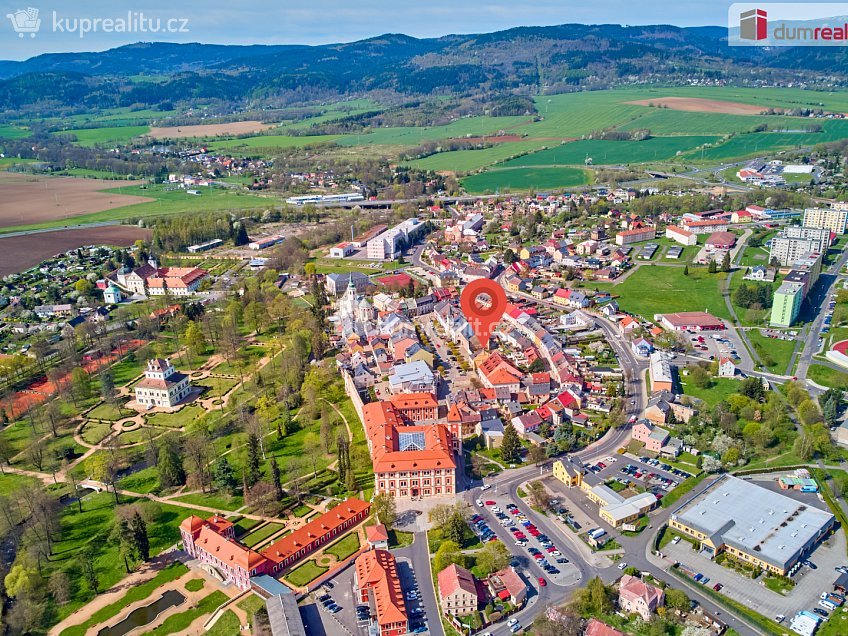 Prodej  rodinného domu 171 m^2 Staré nám., Ostrov 