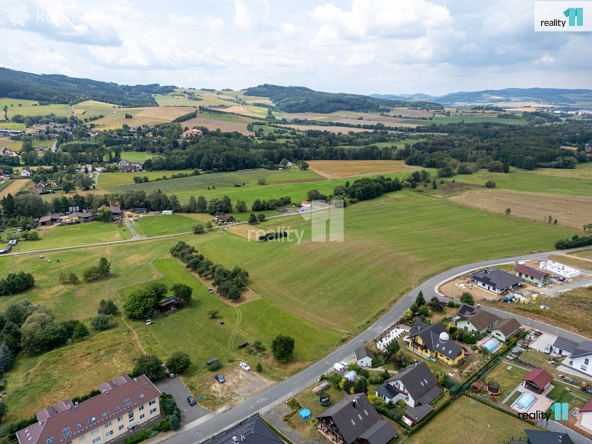 Prodej  stavebního pozemku 1286 m^2 Strážov, Strážov 