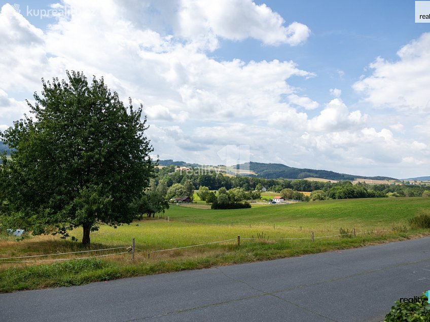 Prodej  stavebního pozemku 1286 m^2 Strážov, Strážov 