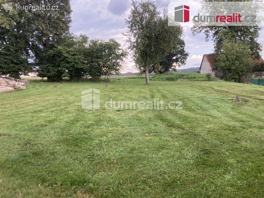 Prodej  stavebního pozemku 1521 m^2 Slověnice, Slověnice 