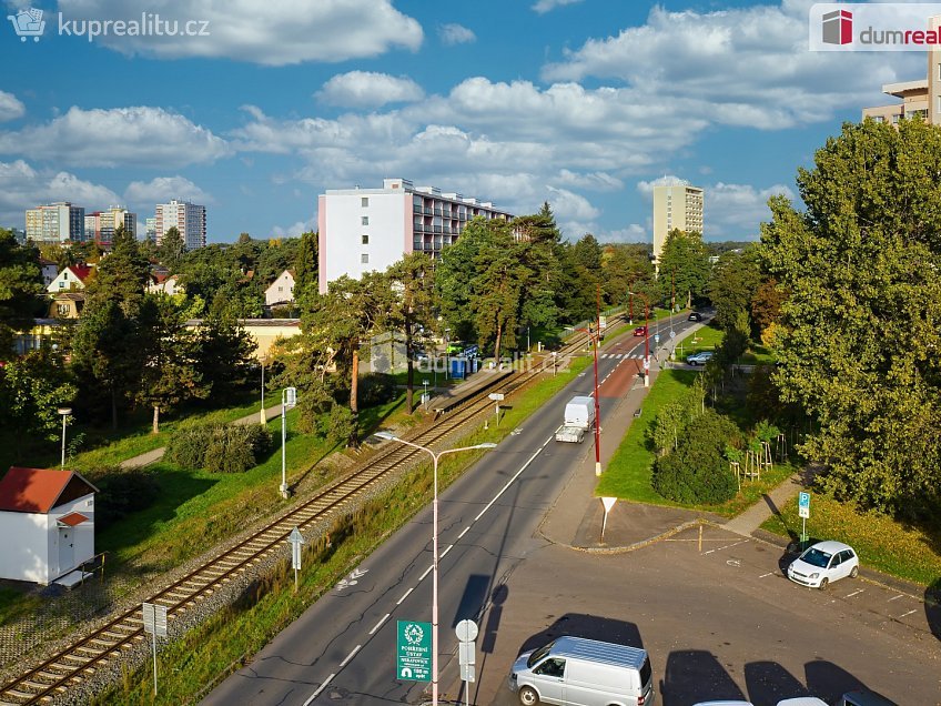 Prodej bytu 4+1 82 m^2 nám. Republiky, Neratovice 