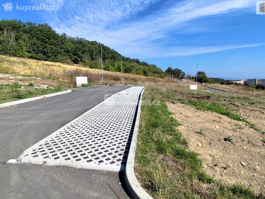 Prodej  stavebního pozemku 808 m^2 Chomutov, Chomutov 