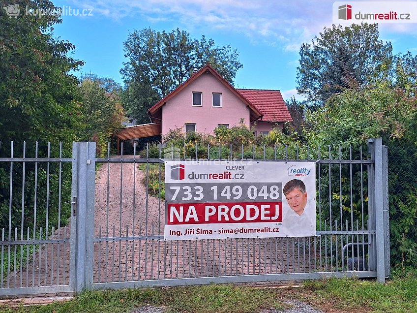 Prodej  rodinného domu 176 m^2 Na Pěšince, Mělník 