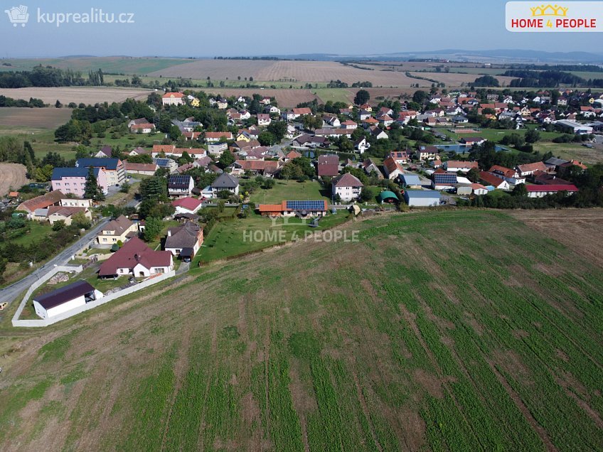 Prodej  stavebního pozemku 1700 m^2 Přeštice, Přeštice 