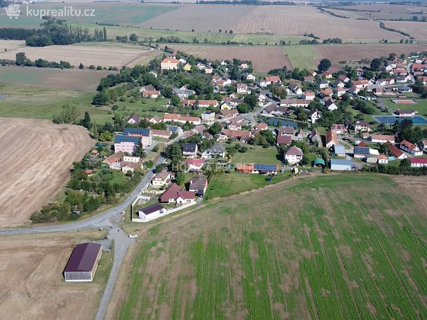 Prodej  stavebního pozemku 1700 m^2 Přeštice, Přeštice 