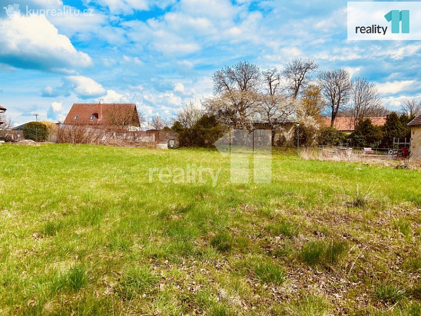 Prodej  stavebního pozemku 1725 m^2 Libeř, Libeř 