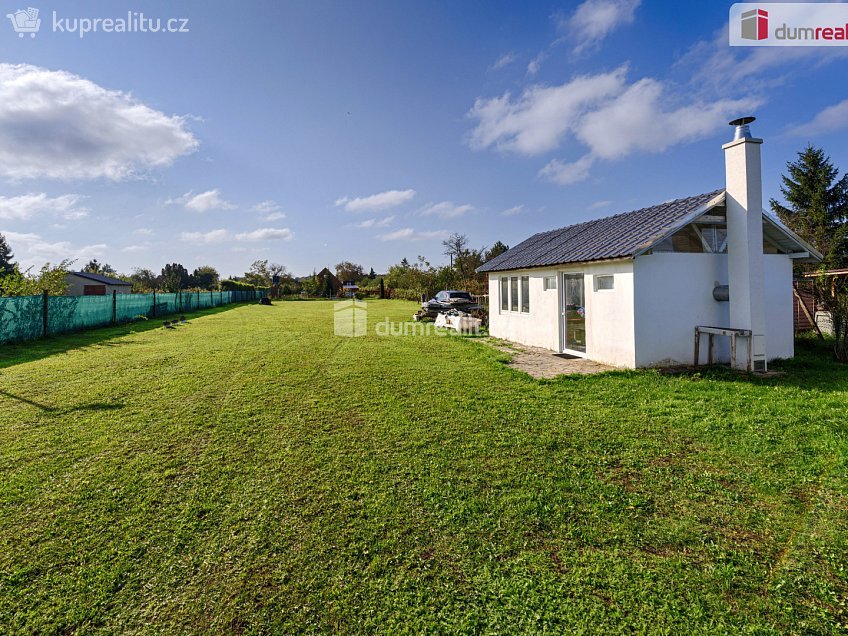 Prodej  zahrady 1940 m^2 Letiště, Břeclav 