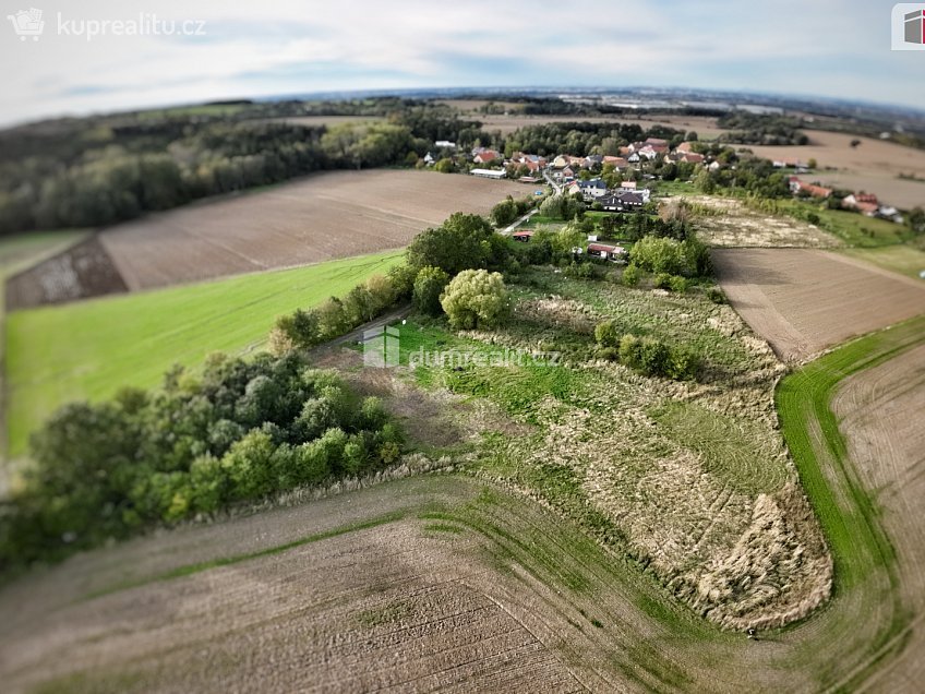 Prodej  stavebního pozemku 1630 m^2 Strančice, Strančice 