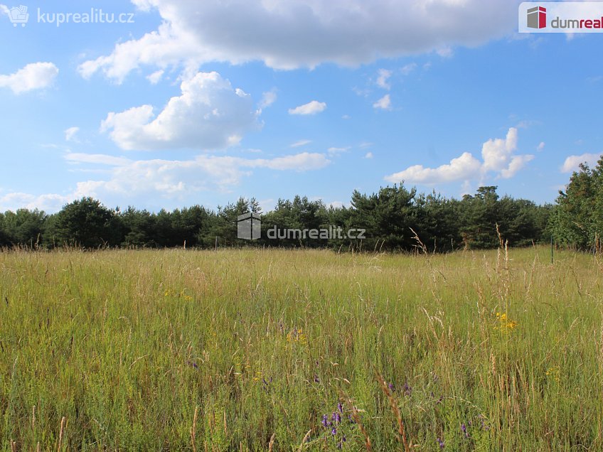 Prodej  stavebního pozemku 12850 m^2 Uhlířská Lhota, Uhlířská Lhota 