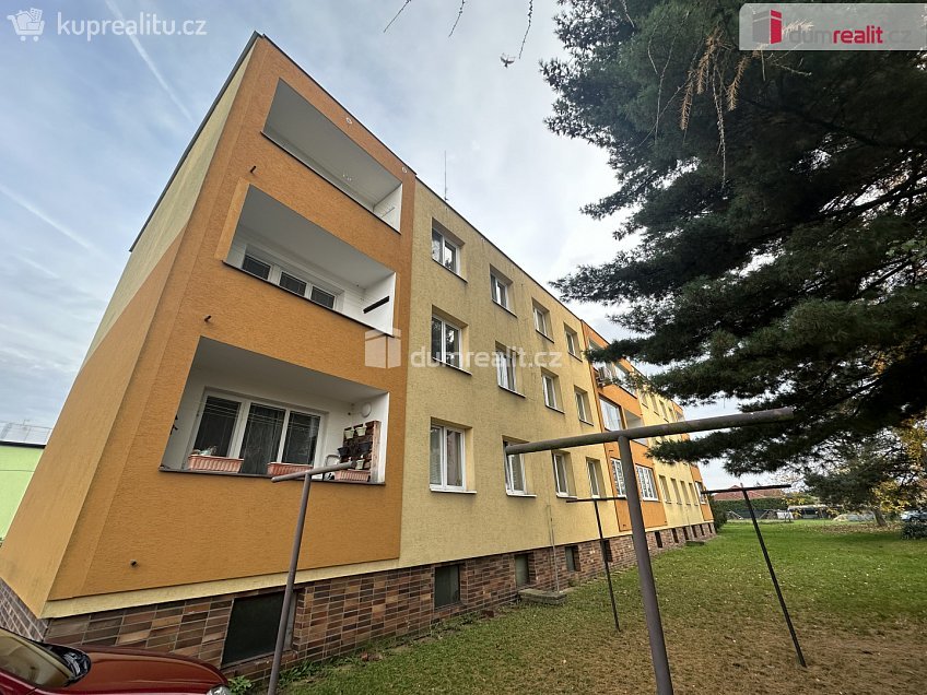 Prodej bytu 4+1 75 m^2 B. Smetany, Starý Kolín 