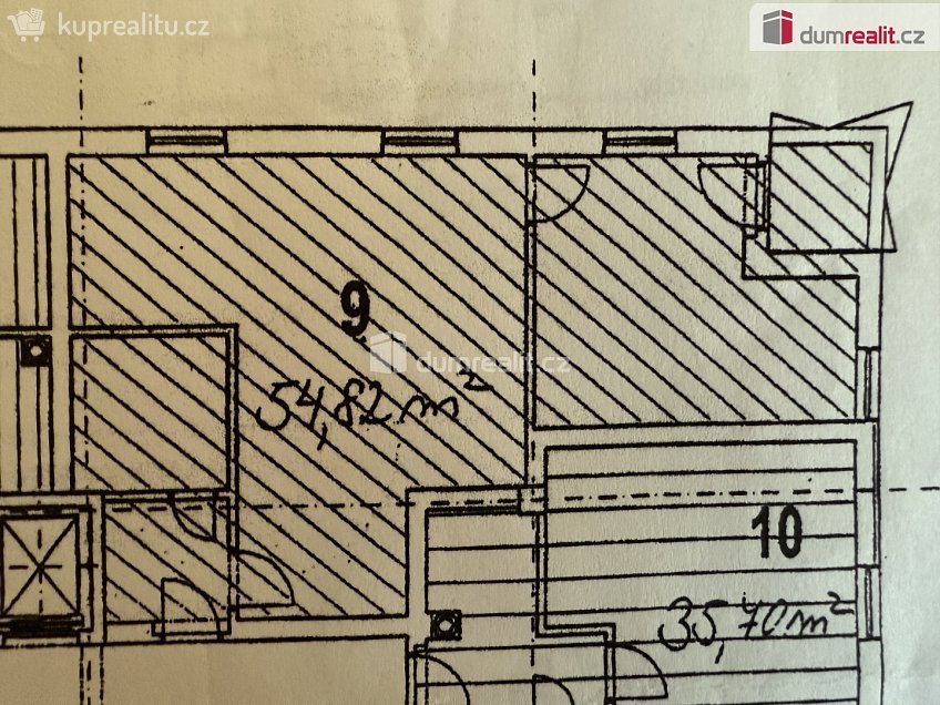 Prodej bytu 2+kk 55 m^2 Karlovarská, Praha 17 