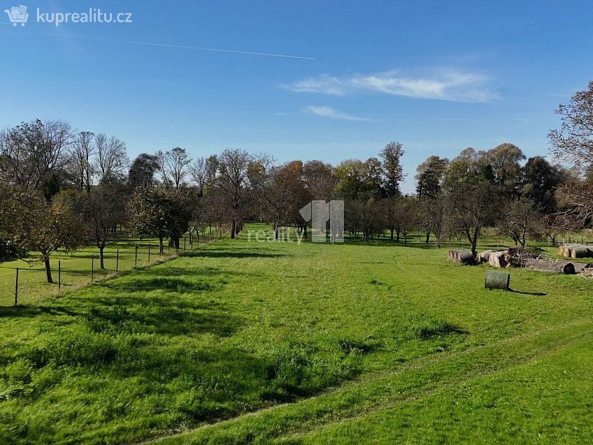 Prodej  stavebního pozemku 2696 m^2 Loukov, Loukov 