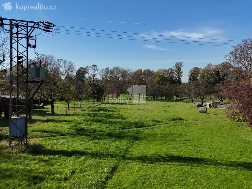 Prodej  stavebního pozemku 2696 m^2 Loukov, Loukov 