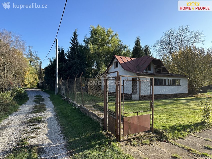 Prodej  stavebního pozemku 1334 m^2 Pod Chybou, Zadní Třebaň 