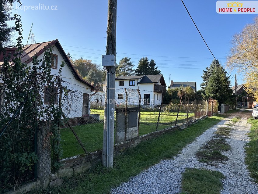 Prodej  stavebního pozemku 1334 m^2 Pod Chybou, Zadní Třebaň 