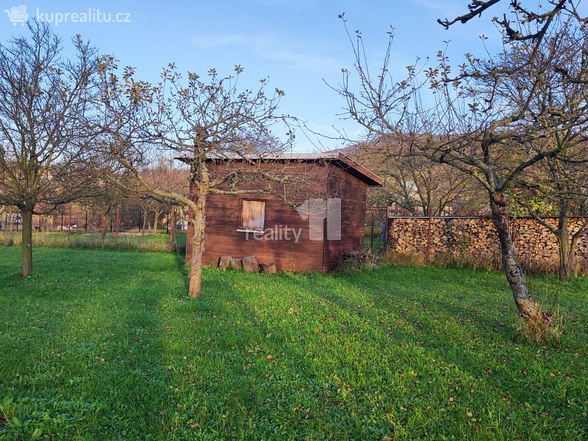 Prodej  stavebního pozemku 1762 m^2 Slavkov pod Hostýnem, Slavkov pod Hostýnem 