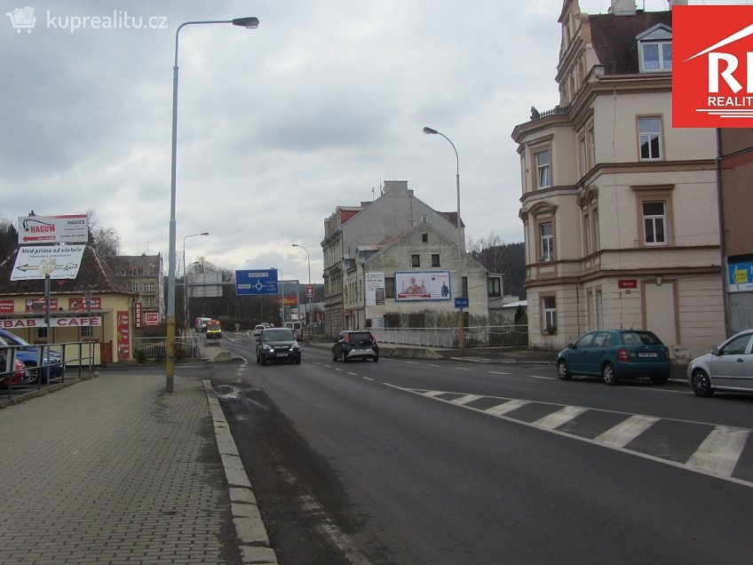 Pronájem  obchodních prostor 34 m^2 Sokolovská, Karlovy Vary 