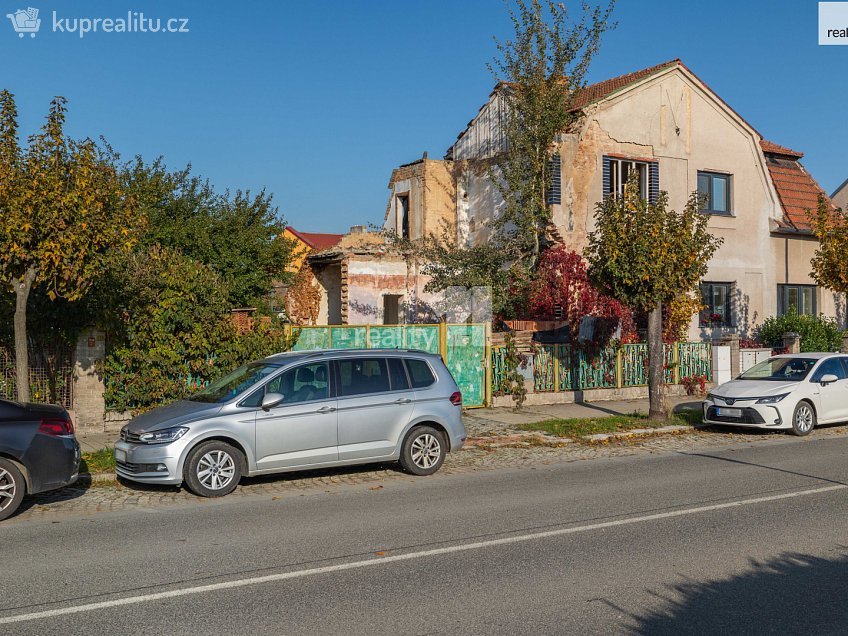 Prodej  rodinného domu 125 m^2 Tř. Jana Švermy, Pečky 