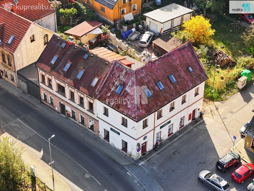 Prodej  rodinného domu 300 m^2 náměstí Čsl. armády, Mimoň 