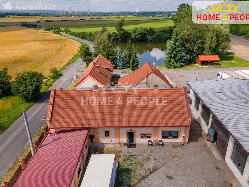 Prodej  stavebního pozemku 23788 m^2 Mělnická, Všetaty 