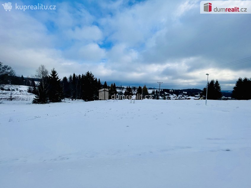 Prodej  stavebního pozemku 882 m^2 Nádražní, Pernink 