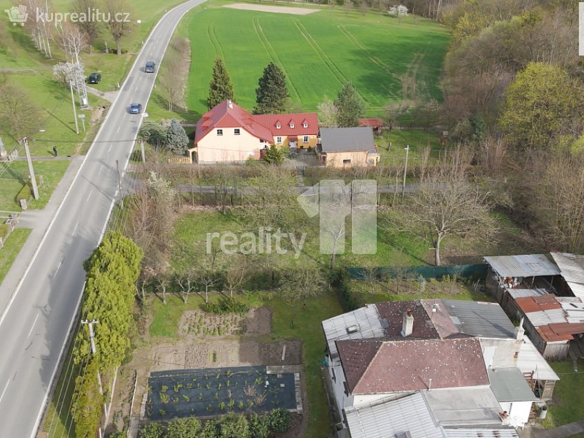 Prodej  stavebního pozemku 879 m^2 Křtomil, Křtomil 